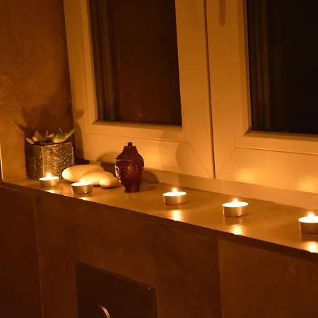 Ice Breaker * Budapest